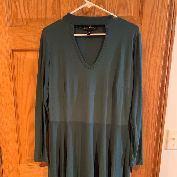 Derek Heart Dress 1X - Picture 2 of 8